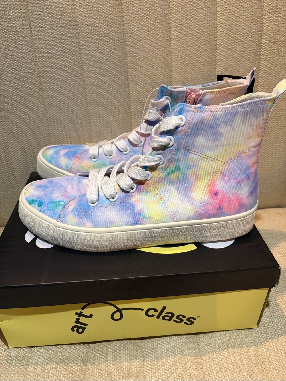 art class Pastel Tie-Dye High-Top Sneakers